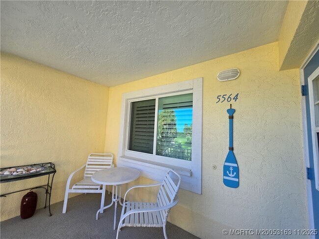 Photo - 5564 NE Gulfstream Way