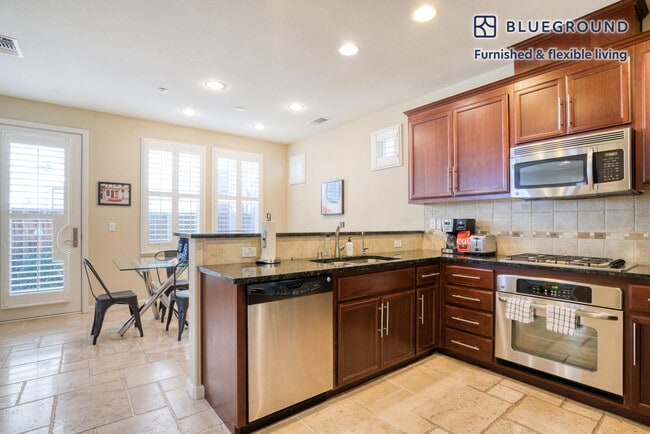 Photo - 3581 Wolf Pl