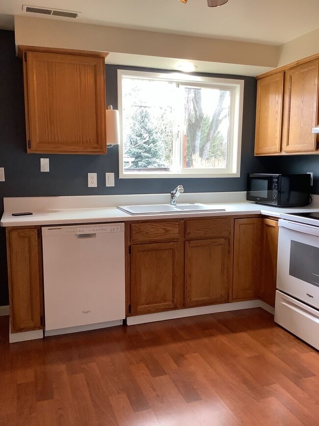 Photo - Two bedroom, 1.5 bathroom Ashland townhouse | Available now