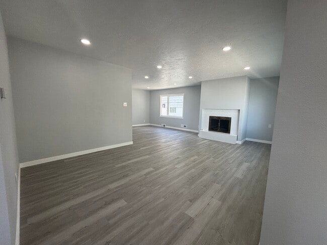 Photo - 805 Rhode Island Ave