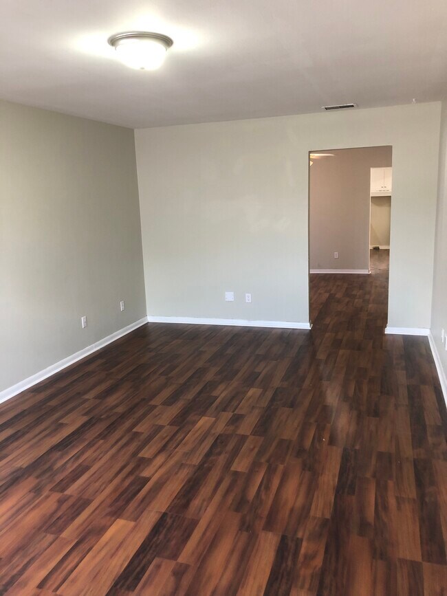 Photo - 1111 Sycamore St