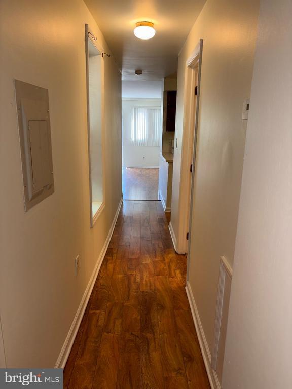 Photo - 302 E 11th St