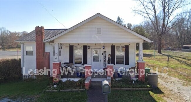 Building Photo - 2609 Main St Rental