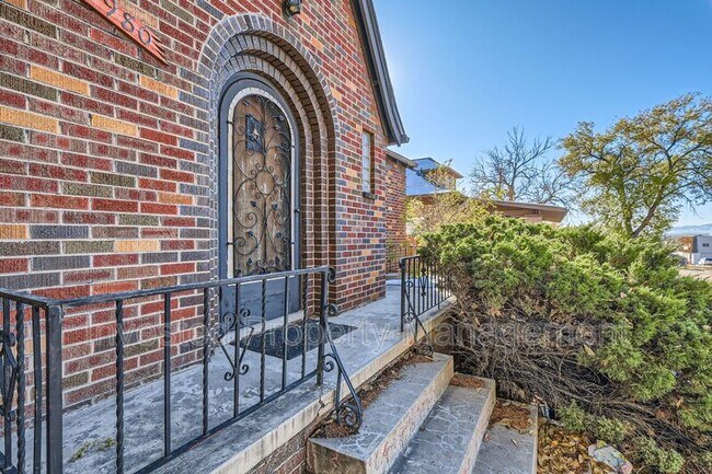 Photo - 2980 Sheridan Blvd