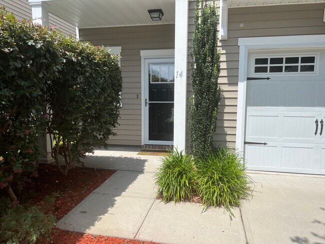 Photo - Lovely Home in Palmetto Pointe!