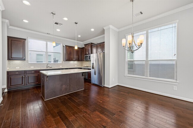 Photo - 2715 Shadybrook Meadow Dr