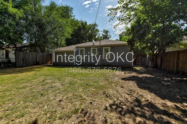 2321 McCracken Dr