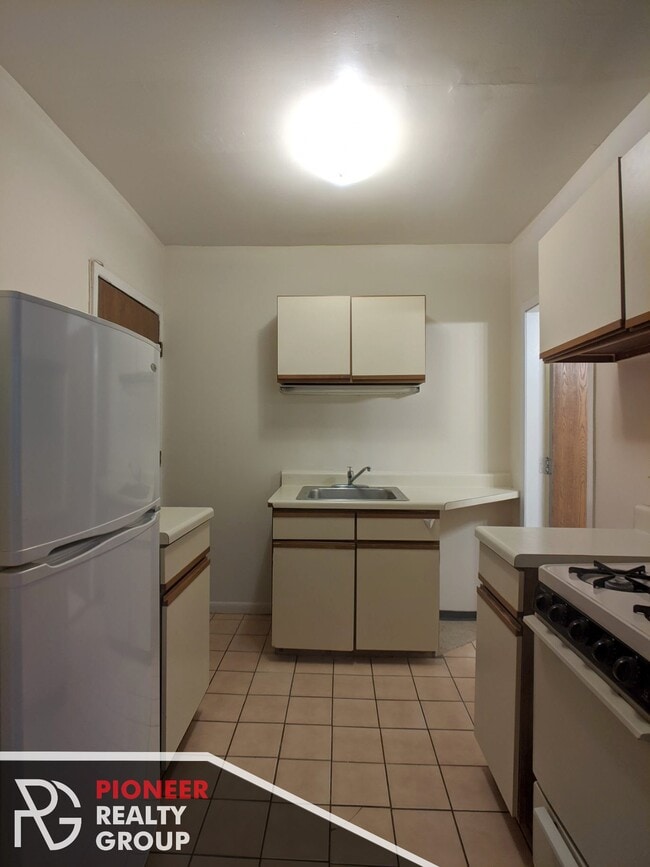 Photo - 814 W Cornelia Ave Unit 815-821A-212