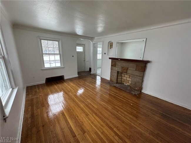 Photo - 3678 W 140th St