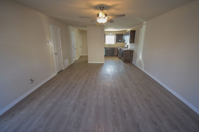 Photo - 2 bedroom 2.5 bath townhouse located close...