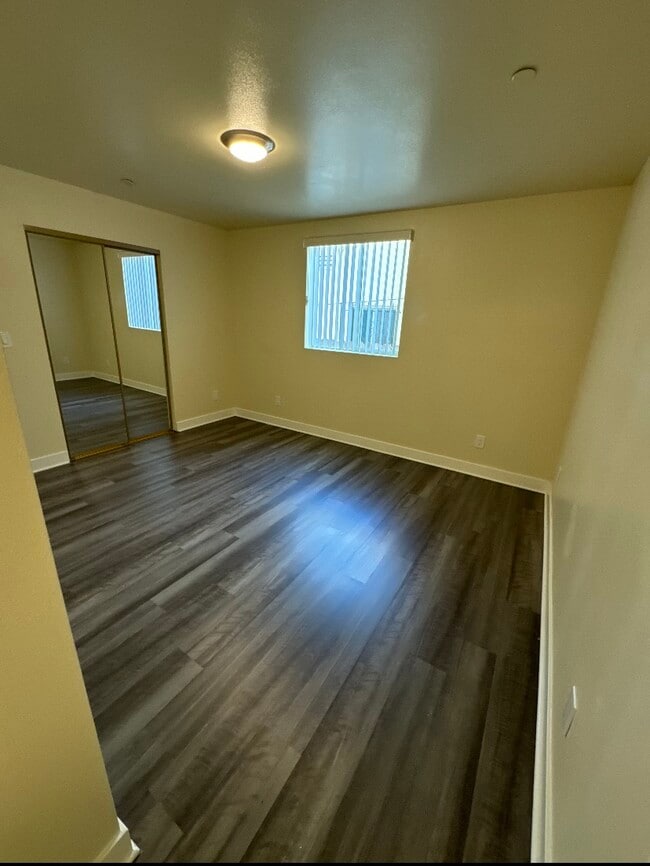 617, 617 1/2, 619 W 83rd St.
