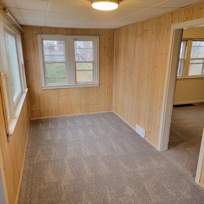 Photo - 1211 Lewis Ave