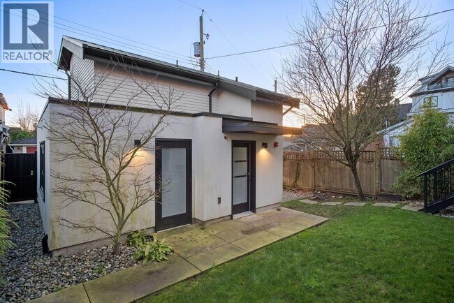 Photo - 2732 Turner St