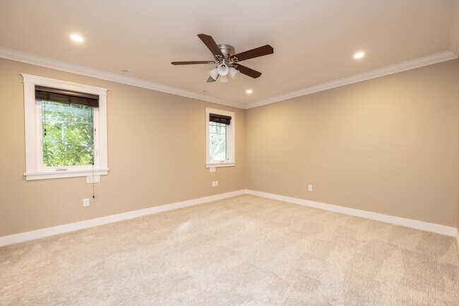 Photo - 3001 Glen Lake Rd