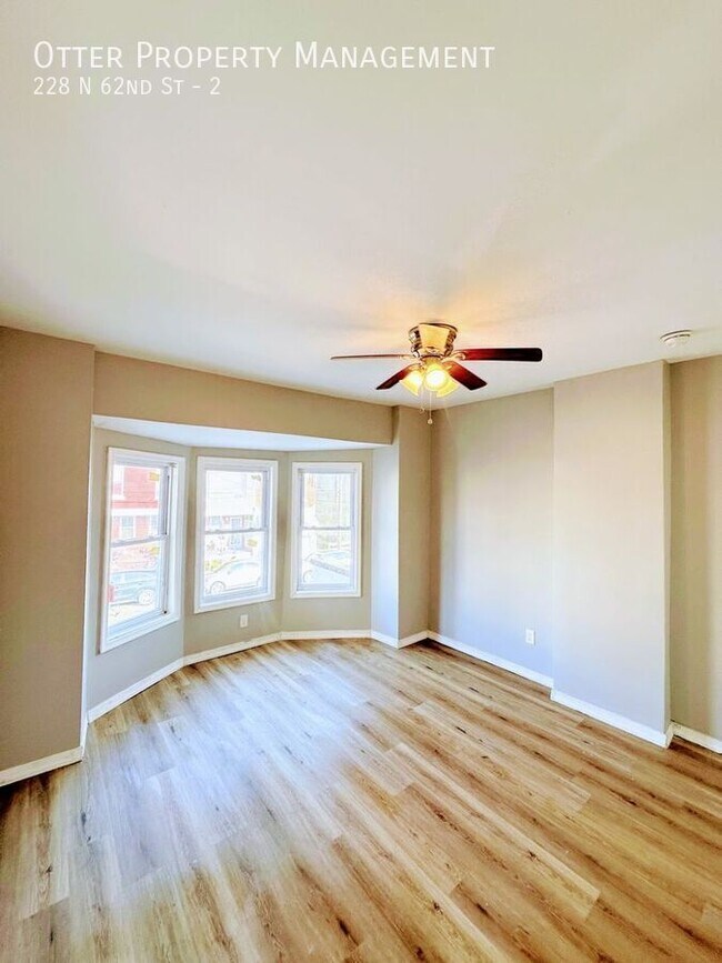 Photo - 228 N 62nd St Unidad 2