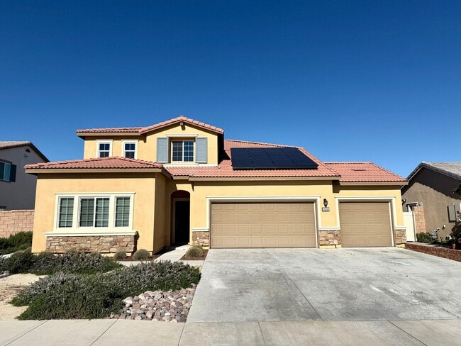 Building Photo - Solar Powered 4 Bedroom 3.5 Bath Sagewood Home with Private Casita & 3 Car Garage