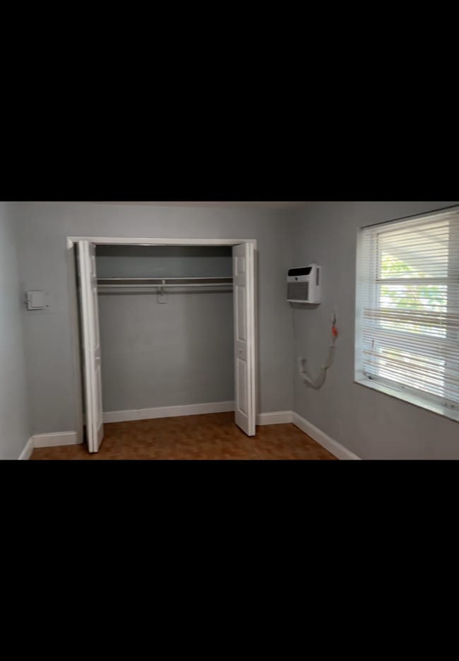 Photo - 217 SW 4th Ave