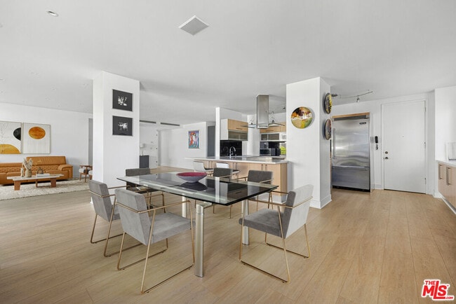 Photo - 1100 Alta Loma Rd Unit 701