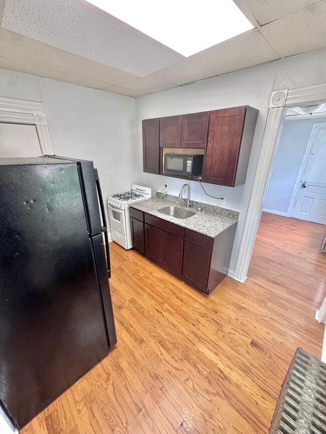 Photo - 501 W Allen St Unit 501-2