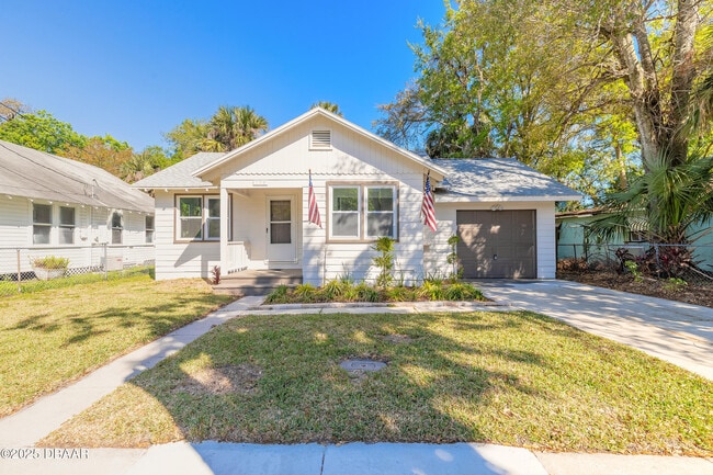 Photo - 138 Kingston Ave