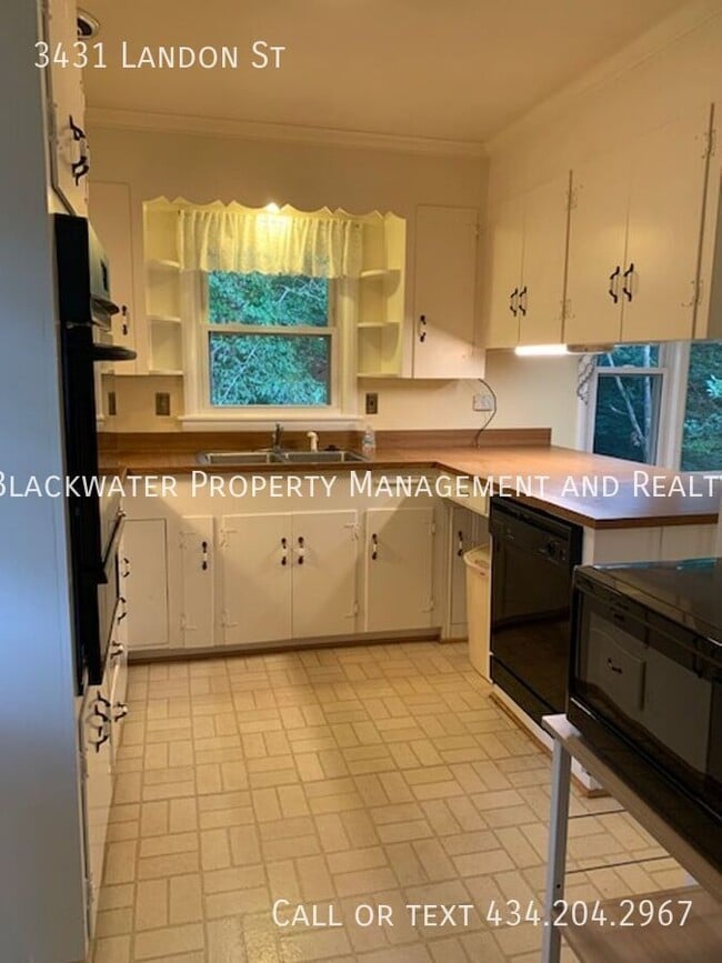 Photo - 3431 Landon St