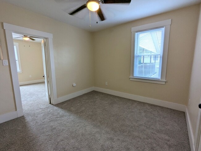 Photo - wes2104 Unit 2R