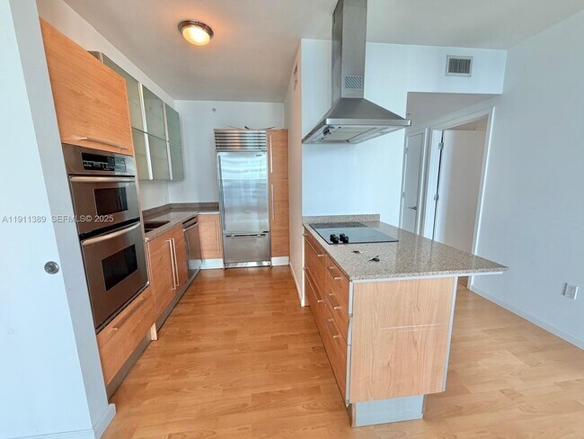 Photo - 218 SE 14th St Unit 2102