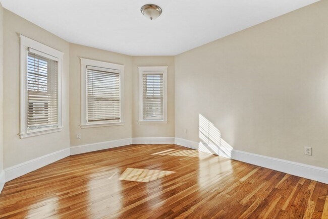 Photo - 70 Sudan St Unit 3