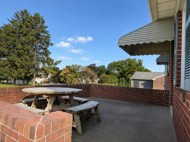 16 Brethren Church Rd