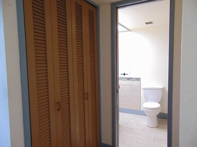 Photo - Waiakea Villas Condo - Studio w/ full kitchen plus lanai Unit 5136