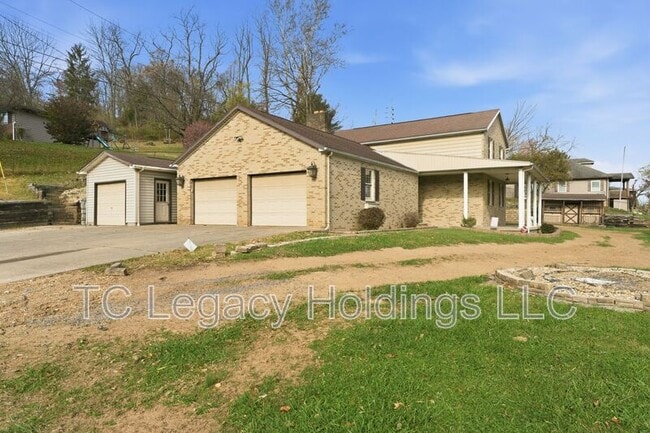 Photo - 1121 Eastwood Dr