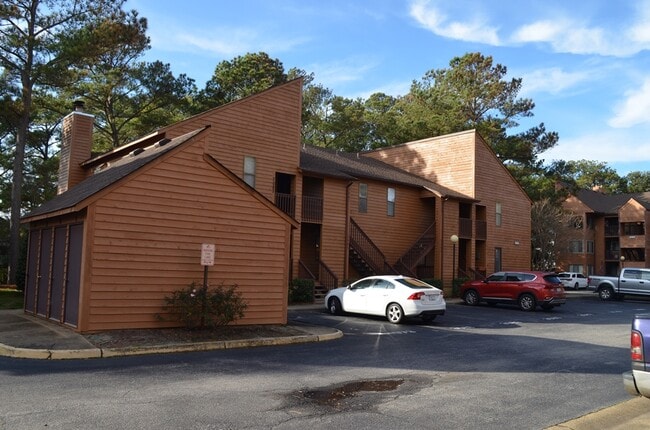 3087 Cape Henry Ct