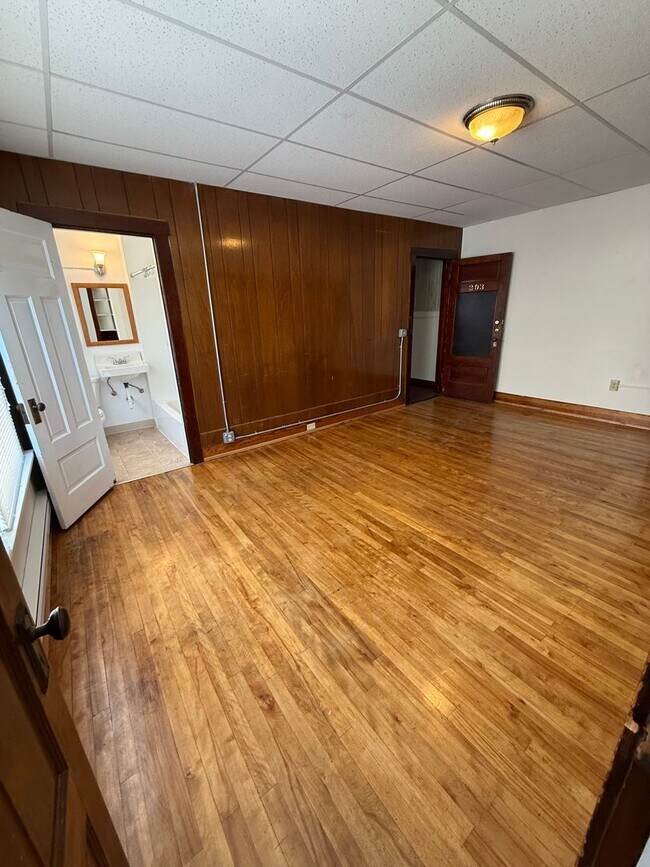 Photo - 1 Bedroom 1 Bathroom Apartment Unit Apt 203