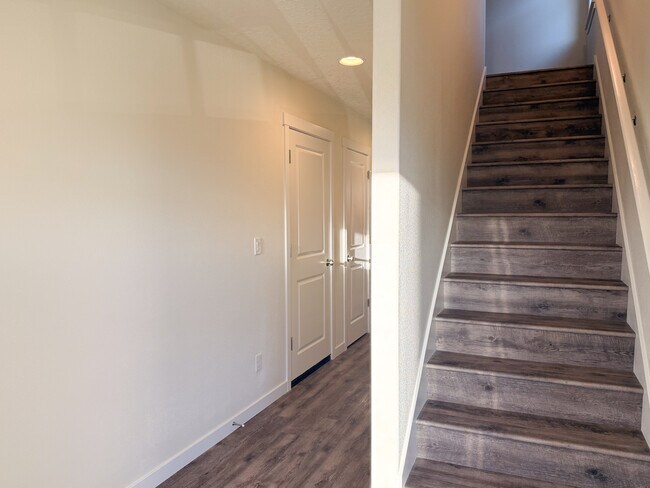 Photo - 507 NW Hillcrest Dr