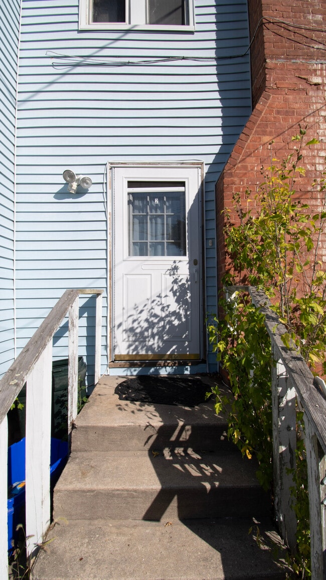 Building Photo - 2799 Grand Ave Unit 2