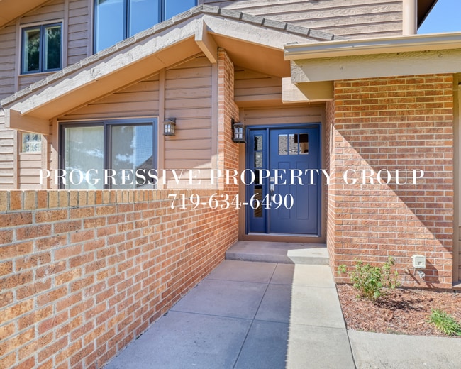Photo - 1120 Hill Cir