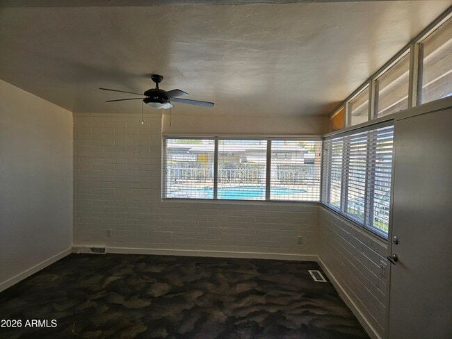 Photo - 2108 E Fairmount Ave