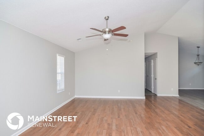 Photo - 4734 Waterfront Oak Dr