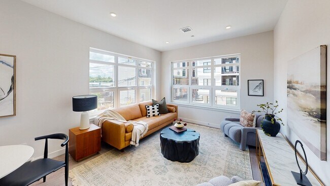 Photo - 75 Willow Ct Unit 406