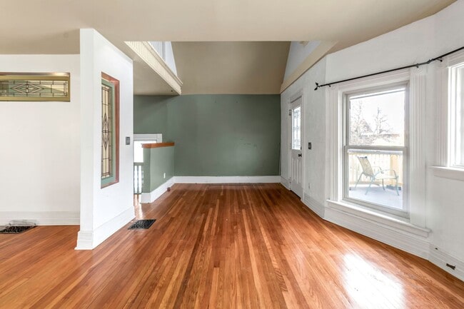 Photo - 589 Breckenridge St Unit #2 Upper