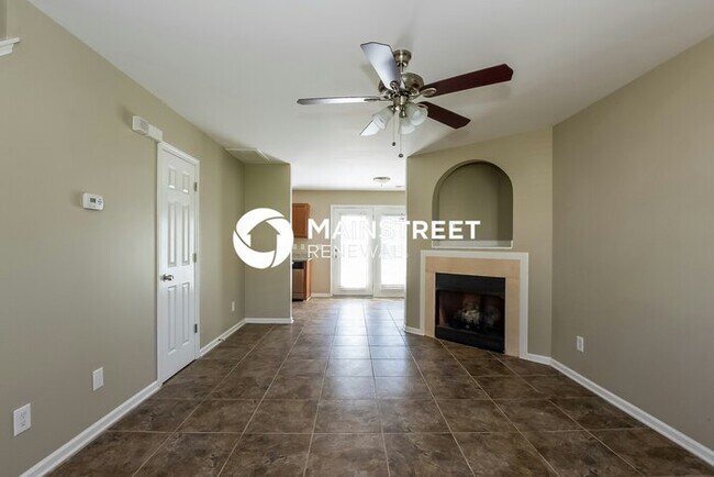 Photo - 3 Bedroom Pet-Friendly Home in Charlotte, NC with Main Street Renewal