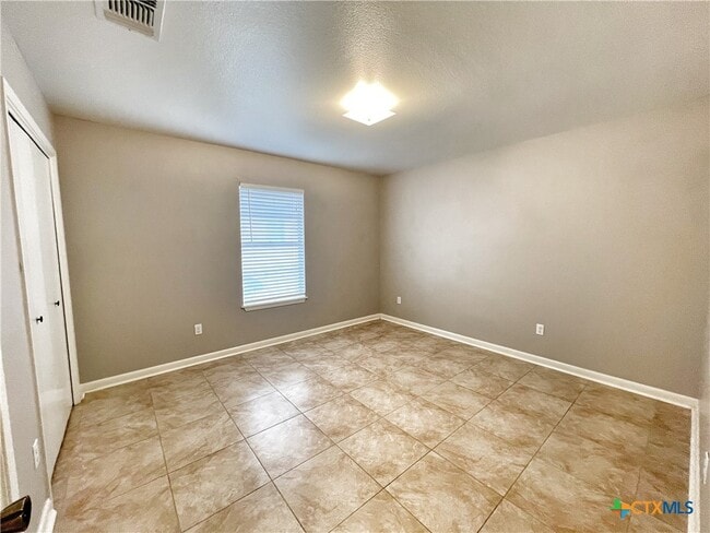 Photo - 1768 Kuehler Ave