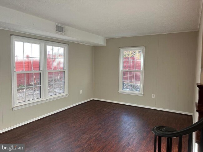 Photo - 13133 Putnam Cir