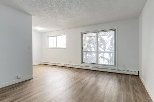 Building Photo - Victoria County