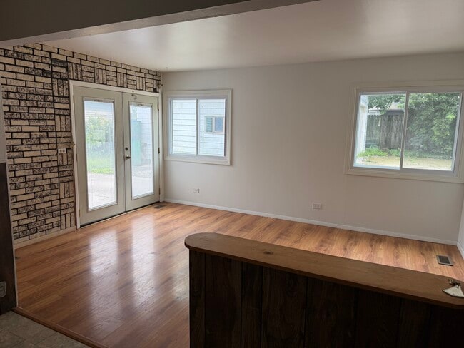 Photo - 831 Beech Dr