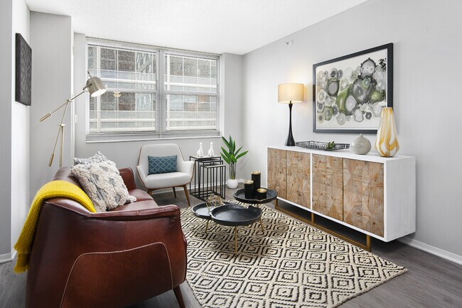 Photo - 180 N Jefferson St Unit 1007