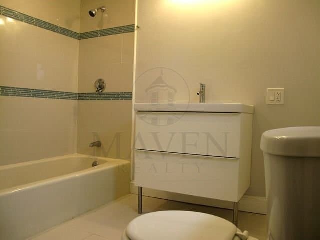 Photo - 163 Main St Unit 1