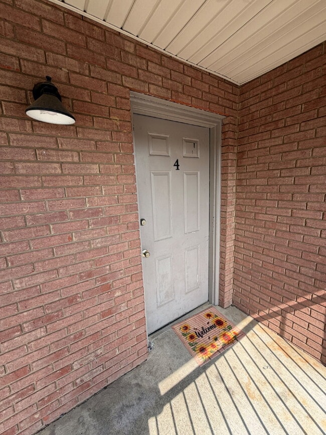Photo - 1133 Fortner St Unit Apt B4