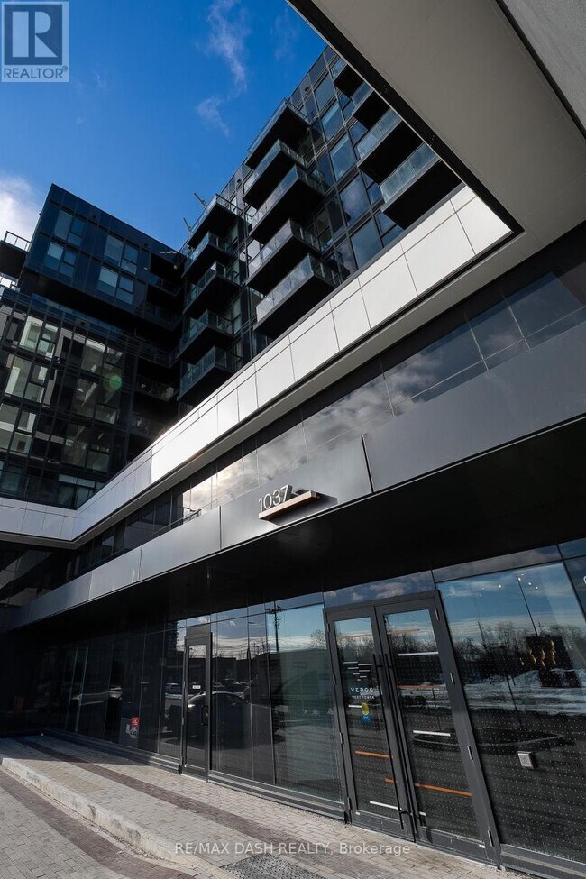 Photo - 1037 The Queensway Unit 214