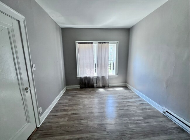 Photo - 848 Linn Dr Unit 2